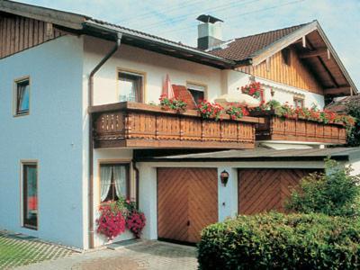 Ferienwohnungen Rabe Prien am Chiemsee Exterior photo